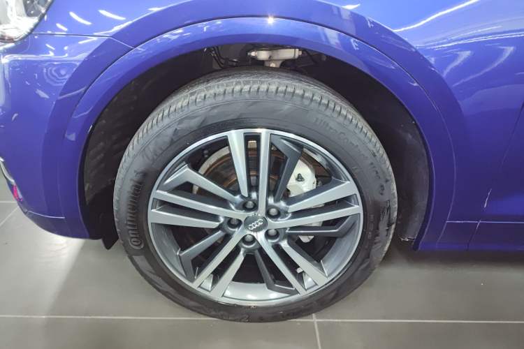 Used Audi Q5L 2020 Updated 40 TFSI Prestige Fashion Edition Left Front Wheel Hub