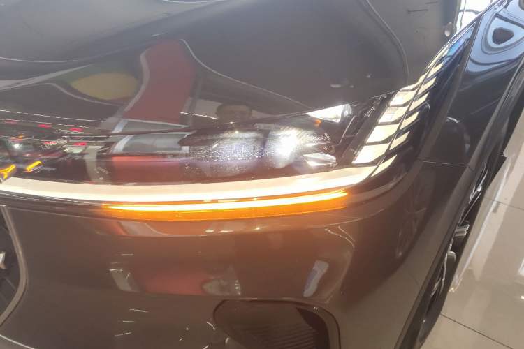 Used Lincoln Nautilus 2023 2.0T All-Wheel-Drive Luxury Edition
