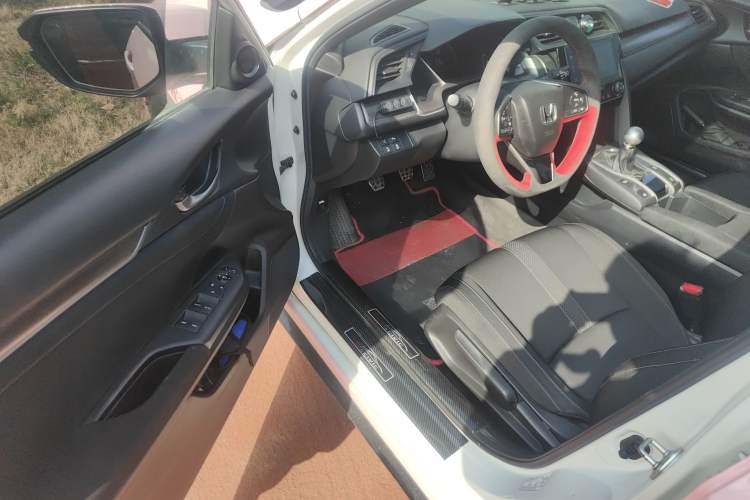 Used Honda Civic 2021 HATCHBACK 220TURBO Manual Driving Pleasure Control
