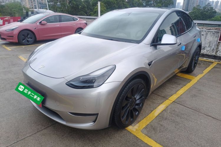 Used Tesla Model Y 2023 High-Performance All-Wheel-Drive Version
