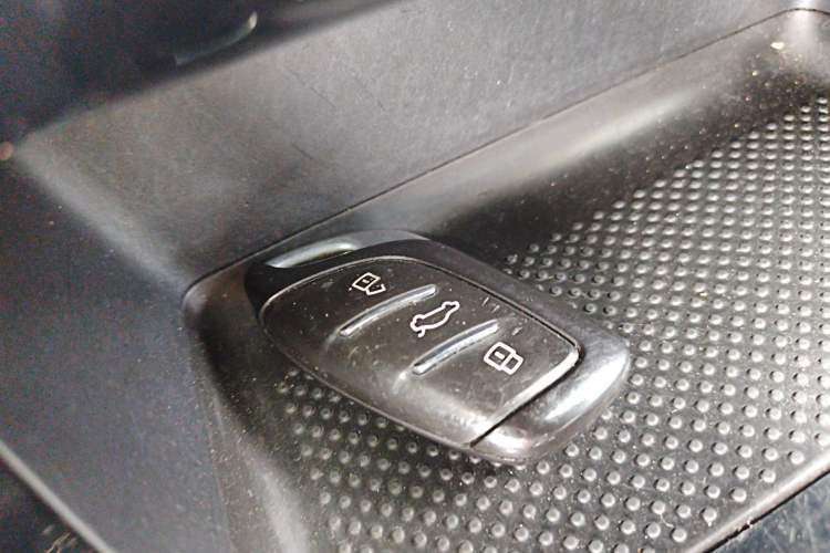 Used Roewe i5 2019 1.5L Manual 4G Connected Langyue Edition Interior 1