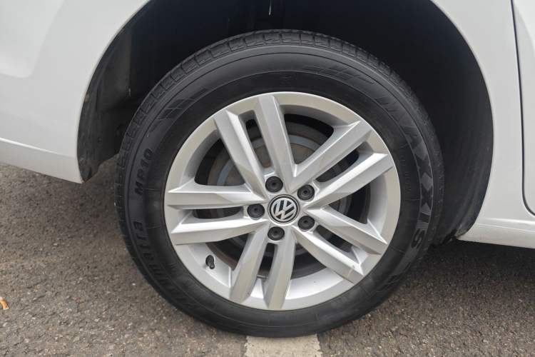 Used Volkswagen Jetta 2019 Dream Edition 1.4L Manual Fashion Version
