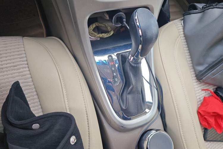 Used Buick GT 2012 GT 1.6L Automatic Comfort Edition Gear Lever