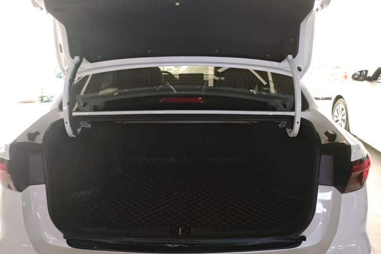 Used Geely Auto Emgrand 2023 4th Generation Champion Edition 1.5L CVT Luxury Model Trunk