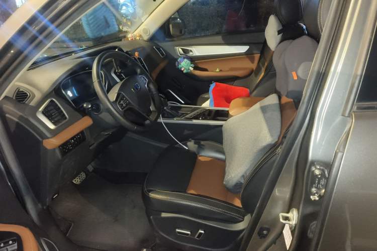 Used Geely Auto Vision X6 2018 1.4T CVT 4G Connected Flagship Edition
