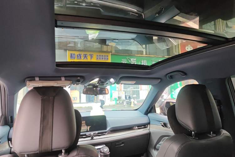 Used Ford Equator Sport 2022 Facelift EcoBoost 170 Prestige Model Headliner