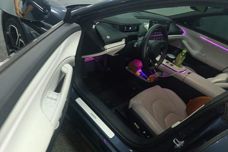 Used Xiaomi Auto SU7 2024 Rear-Drive Long-Range Intelligent Driving Version Driver Seat