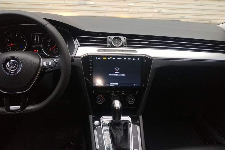 Used Volkswagen Magotan 2017 330TSI DSG Leading Model