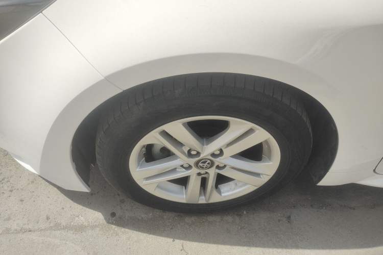 Used Toyota Levin 2022 Facelift TNGA 1.5L CVT Progressive Edition Left Front Wheel Hub