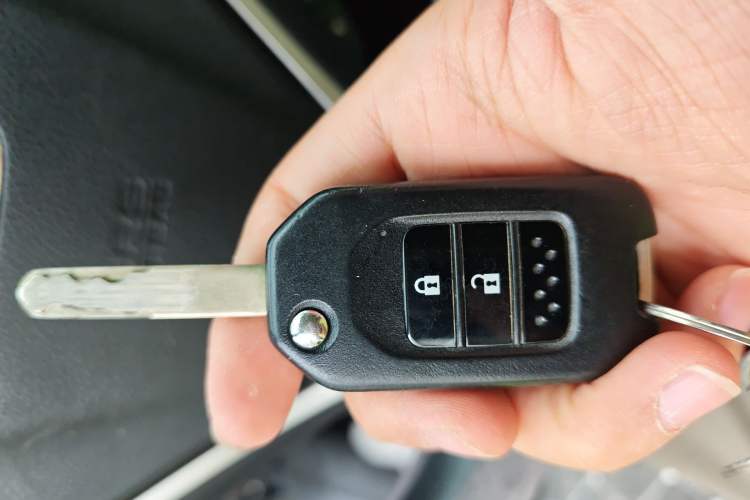 Used Honda CR-V 2016 2.0L Two-Wheel Drive Classic Edition