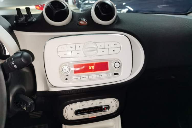 Used smart forfour 2018 1.0L 52kW Passion Edition
