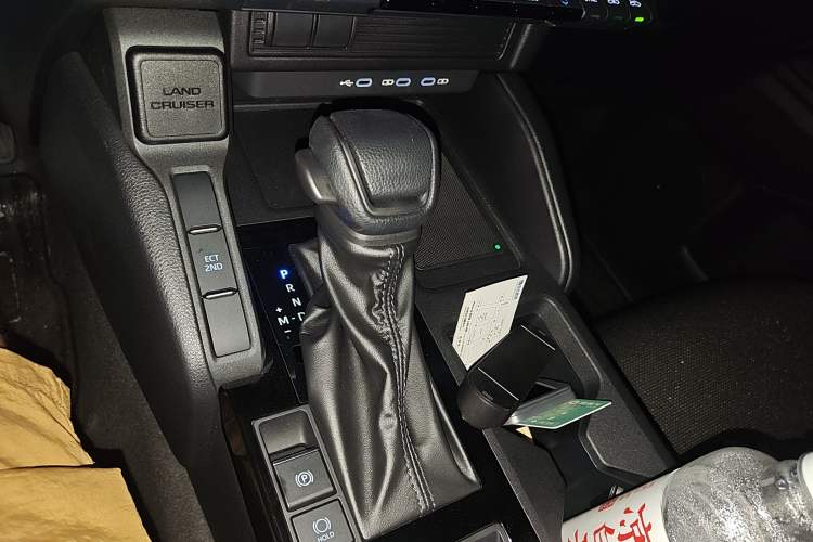 Used Toyota Prado 2025 2.4T Cross-Border BX Edition 5 Seats
