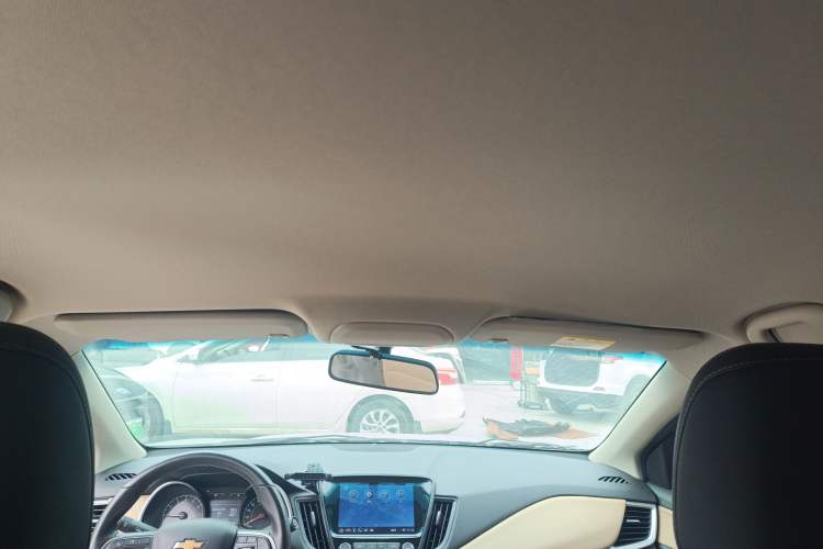 Used Chevrolet Monza 2022 320 Automatic Enjoyment Edition Headliner