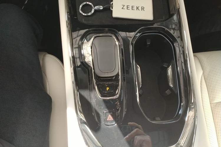 Used Zeekr 009 2022 WE Edition
