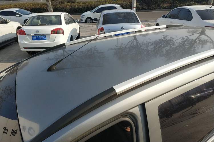 Used Baojun 310W 2017 1.5L Manual Comfort Version China VI Emission Standard
