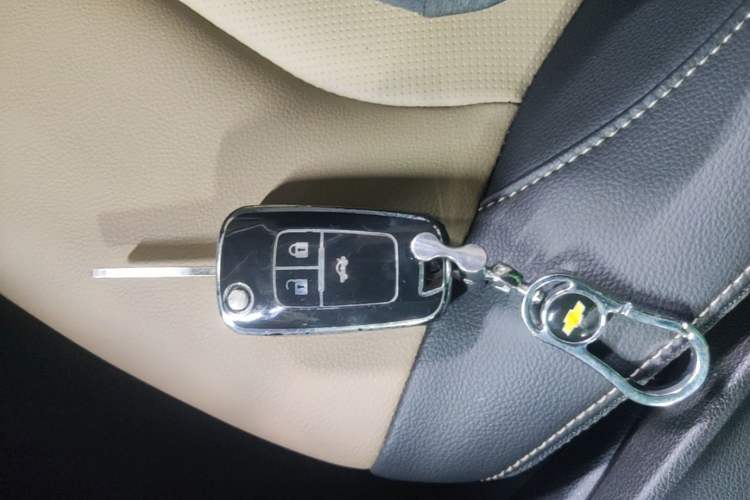 Used Chevrolet Monza 2021 320 Automatic Enjoyment Sunroof Edition Vehicle Key