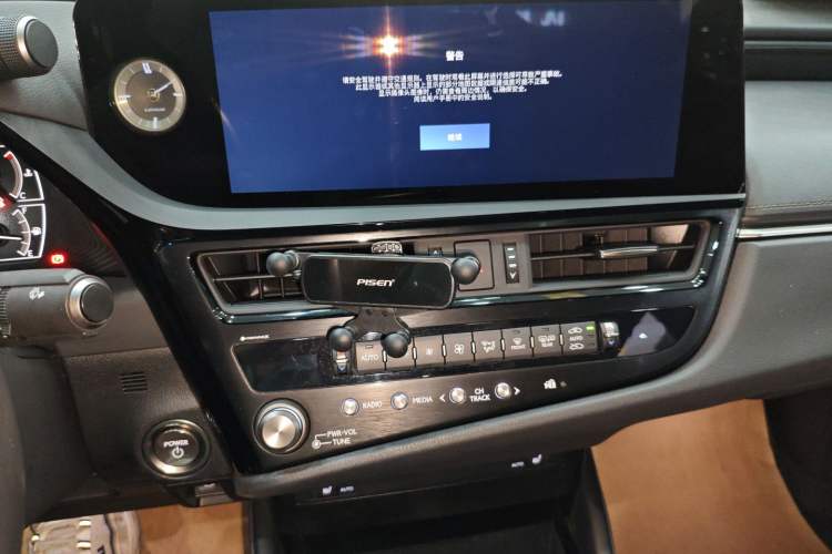 Used Lexus ES 2022 300h Excellence Edition