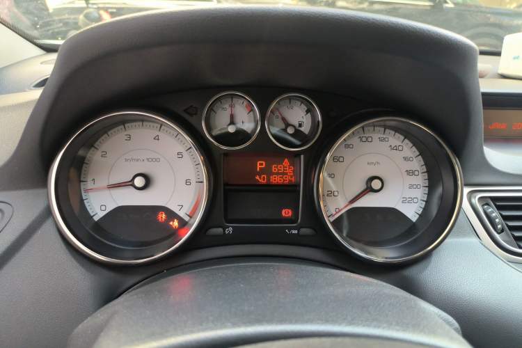 Used Peugeot 308 2013 1.6L Automatic YouShang Model
