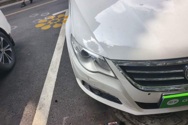 Used Volkswagen FAW-Volkswagen CC 2011 1.8TSI Luxury Model Right Front Headlight