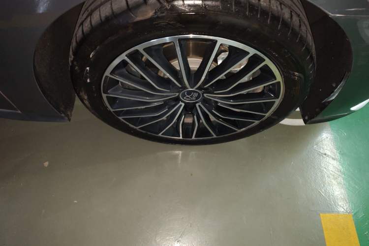 Used BYD Han 2022 DM-i 121KM Luxury Model