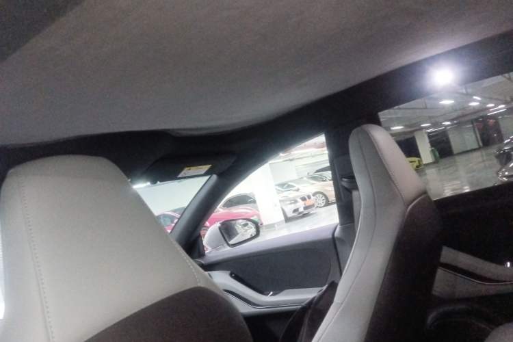 Used Nio ET5 2024 75 kWh Headliner