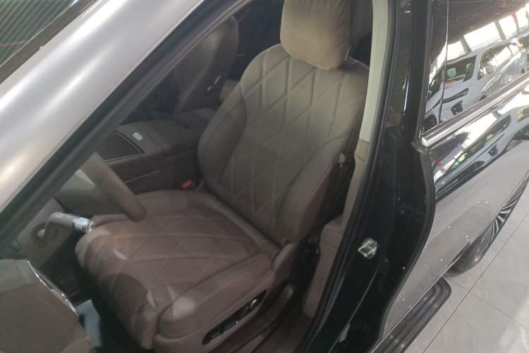 Used Hima AITO M9 2025 Extended-Range Ultra Version 52 kWh 6-Seater