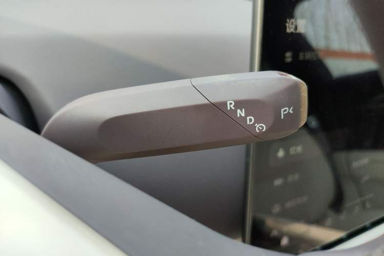 Used Avatr 12 2023 650 Three-Laser Four-Wheel Drive Performance Edition Gear Lever