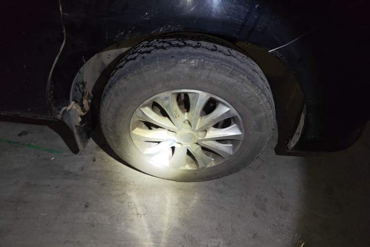 Used FORTHING Lingzhi M5 2022 Comfort Model 7 Seats