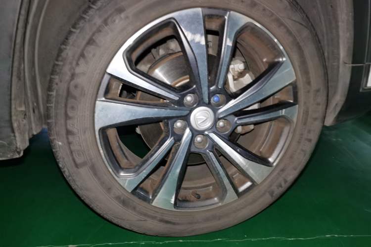 Used CHANGAN CS35PLUS 2022 Blue Whale NE 1.4T DCT Luxury Model Right Front Wheel Hub