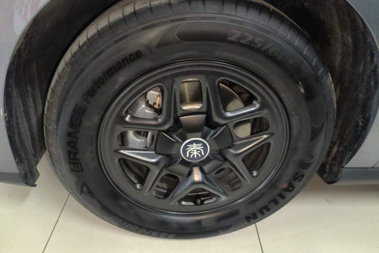 Used BYD Qin PLUS 2025 DM-i Smart Drive 55KM Leading Model