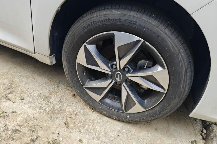 Used GAC Trumpchi M6 2023 PRO 270T DCT Luxury Edition Right Front Wheel Hub