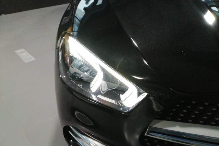 Used Mercedes-Benz GLE 2022 GLE 350 4MATIC Stylish Model Right Front Headlight