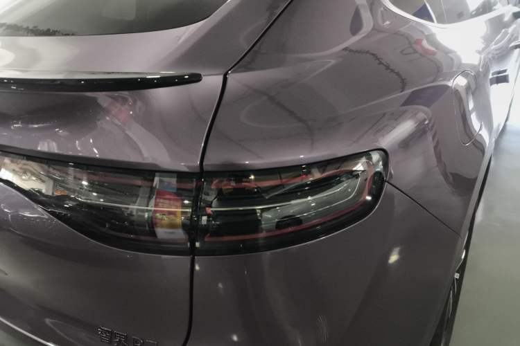 Used Hima Luxeed R7 2025 Range-Extended Version 251 km Max
