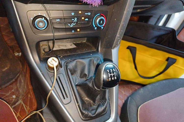 Used Ford Focus 2017 Hatchback 1.6L Manual Comfort Plus SmartDrive Edition
