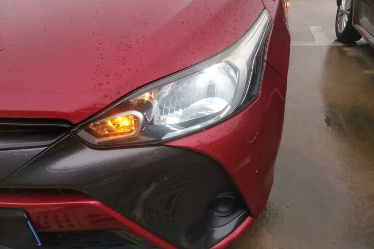 Used Toyota YARiS L Zhi Xuan 2016 Revised 1.5E CVT Charming Edition Left Front Headlight