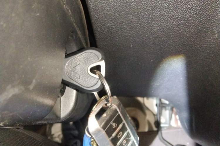 Used Wuling Zhiguang 2013 1.0L Practical Version