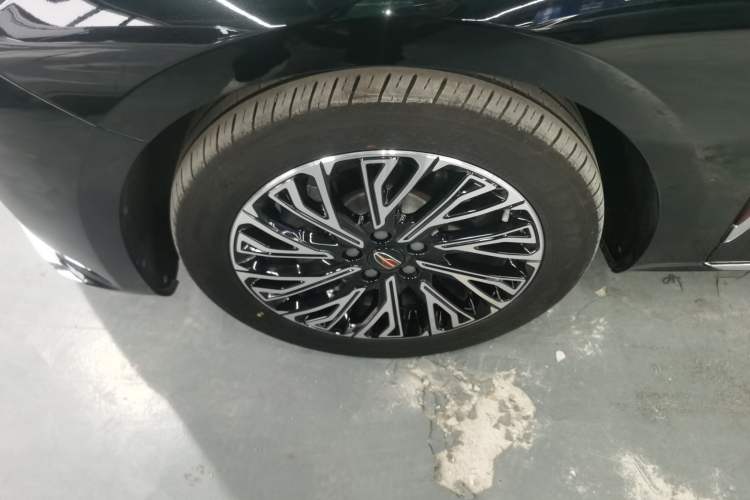 Used Hongqi H5 2024 2.0T Automatic Smart Connect Flagship Edition
