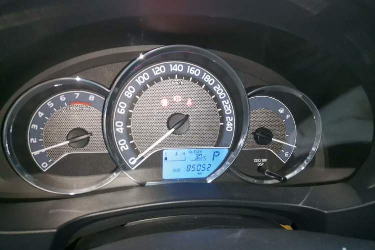 Used Toyota Corolla 2017 Revised Version 1.6L S-CVT GL Instrument Cluster