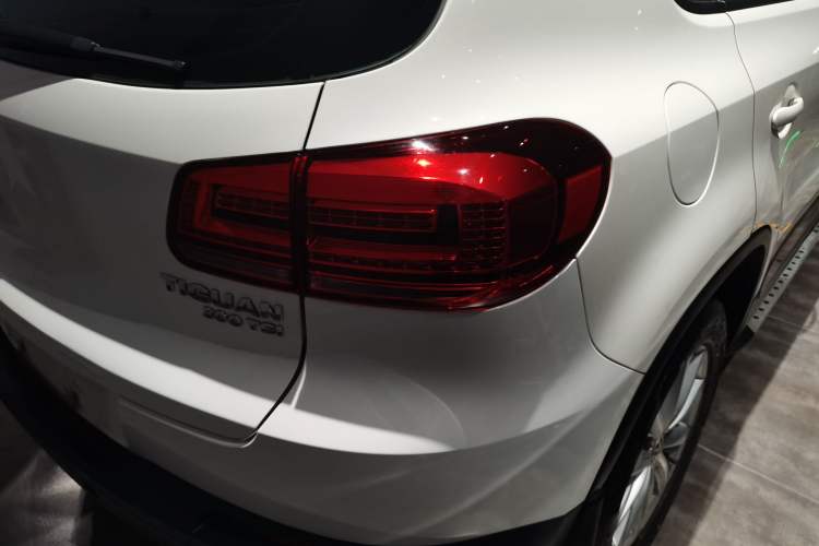 Used Volkswagen Tiguan 2017 300TSI Automatic Two-Wheel Drive Silk Road Comfort Edition
