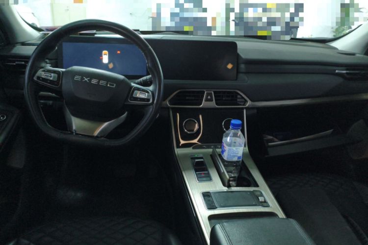 Used EXEED Lingyun 2021 290T Two-Wheel Drive Starry Edition Center Console