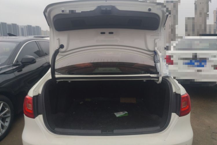 Used Volkswagen Sagitar 2014 1.6L Automatic Comfort Model Trunk