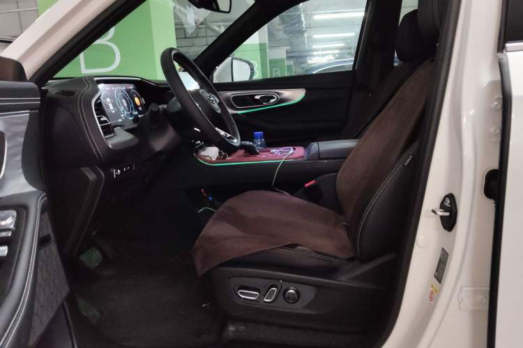 Used GAC Trumpchi GS8 2025 Linghang Series 2.0 TGDI Two-Wheel-Drive Luxury Edition 5 Seats Left Front Seat