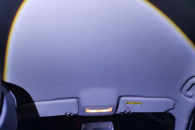 Used Roewe Ei5 2018 Internet Luxury Edition
