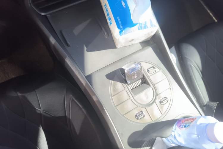 Used BYD Seal 05 DM-i 2025 DM-i Smart Drive 55KM Luxury Model Gear Lever