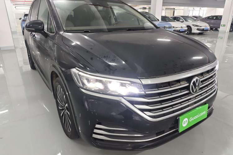 Used Volkswagen Viloran 2024 380TSI Premium Edition