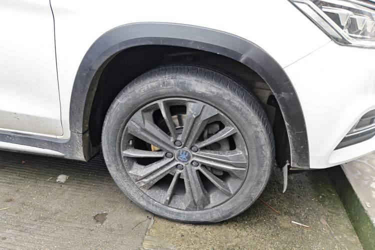 Used BYD Song New Energy 2019 Song DM 1.5TID Smart Connect Sharp Edition Right Front Wheel Hub