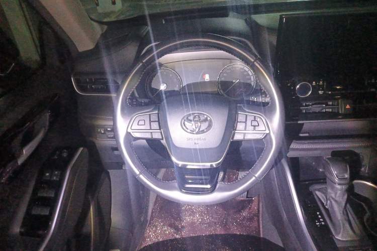 Used Toyota Highlander 2022 380T Four-Wheel Drive Prestige Edition 7-Seater Steering Wheel