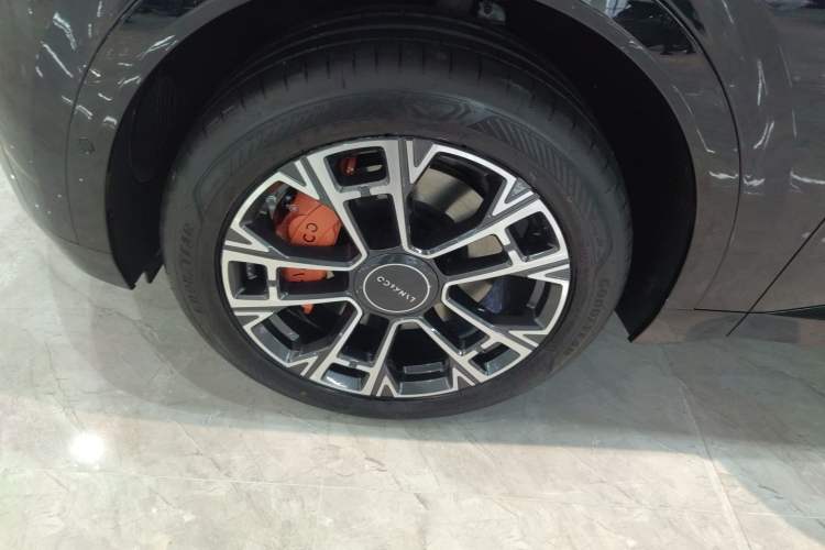 Used Lynk & Co 900 2025 2.0T Ultra Left Front Wheel Hub