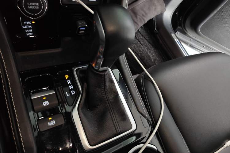 Used Jeep Grand Commander PHEV 2022 2.0T Plug-in Hybrid Version