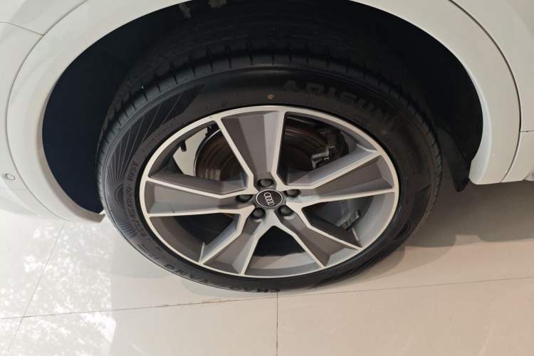 Used Audi Q5L 2022 45T Luxury Dynamic Model
